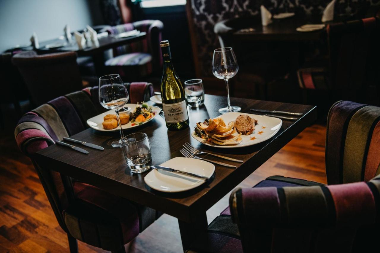 Seafield Arms Hotel Whitehills Ngoại thất bức ảnh