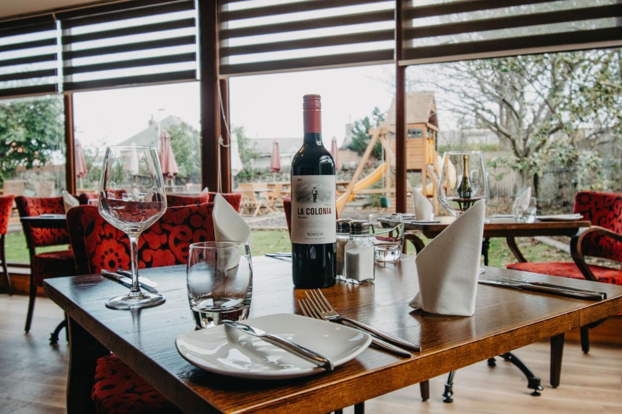 Seafield Arms Hotel Whitehills Ngoại thất bức ảnh