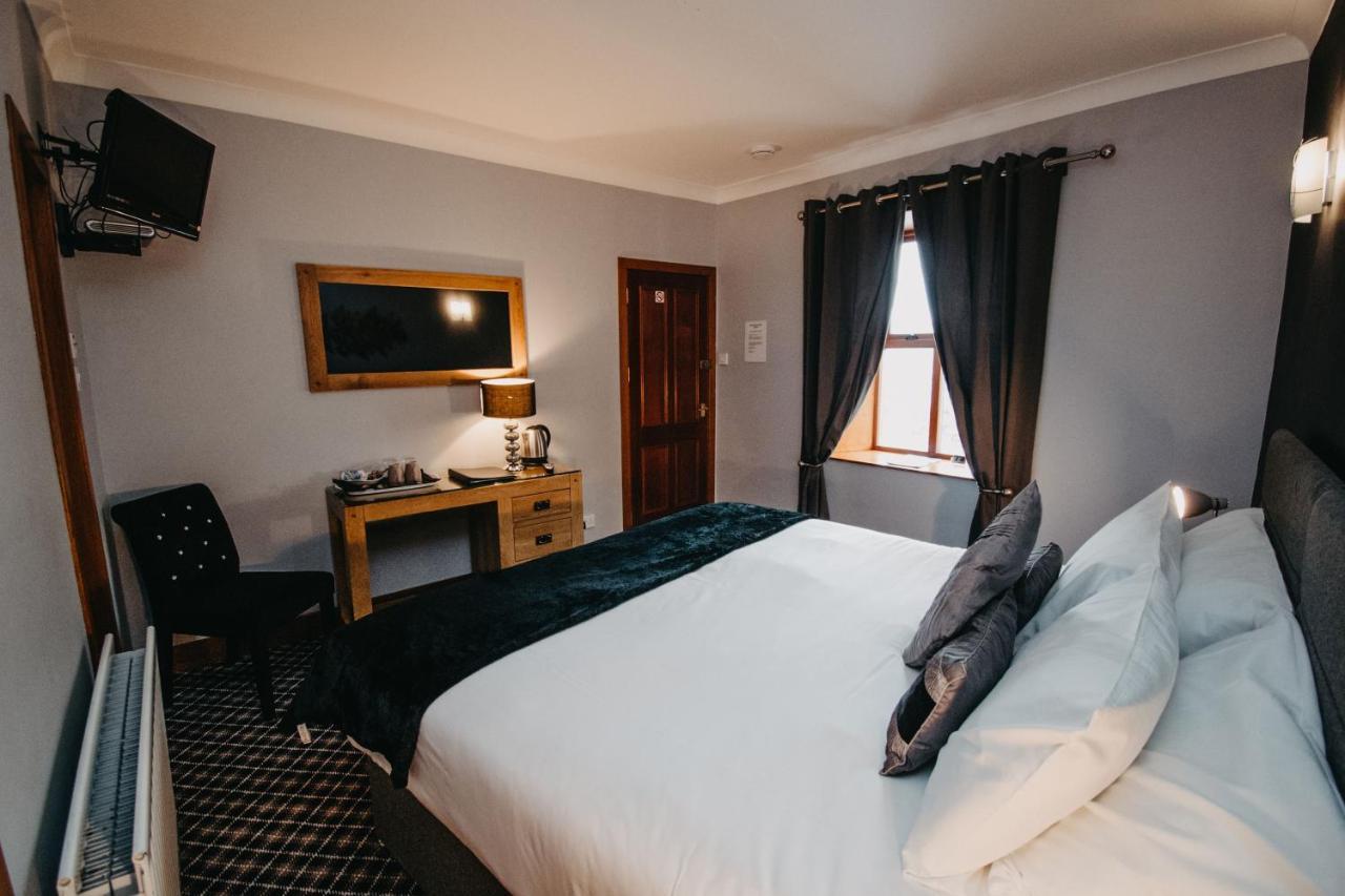 Seafield Arms Hotel Whitehills Ngoại thất bức ảnh