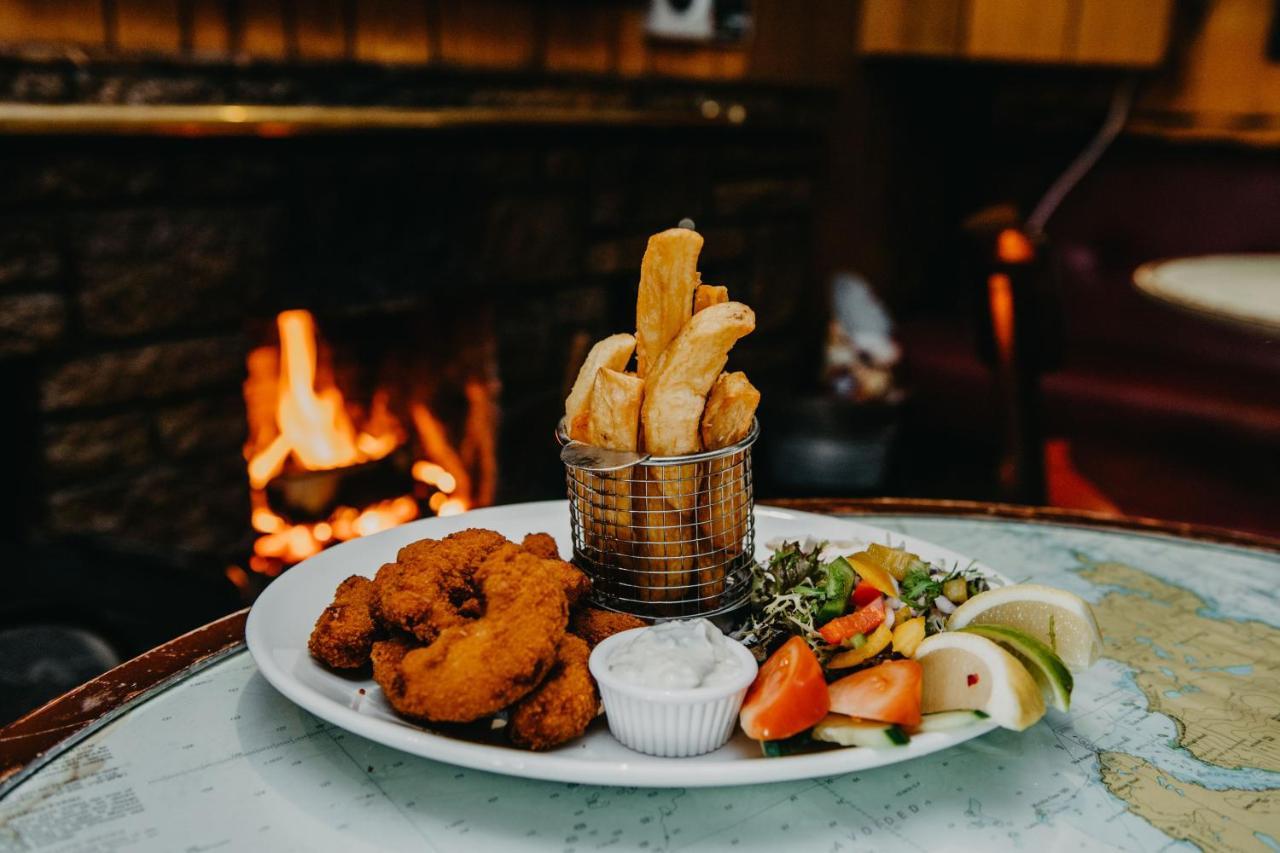 Seafield Arms Hotel Whitehills Ngoại thất bức ảnh